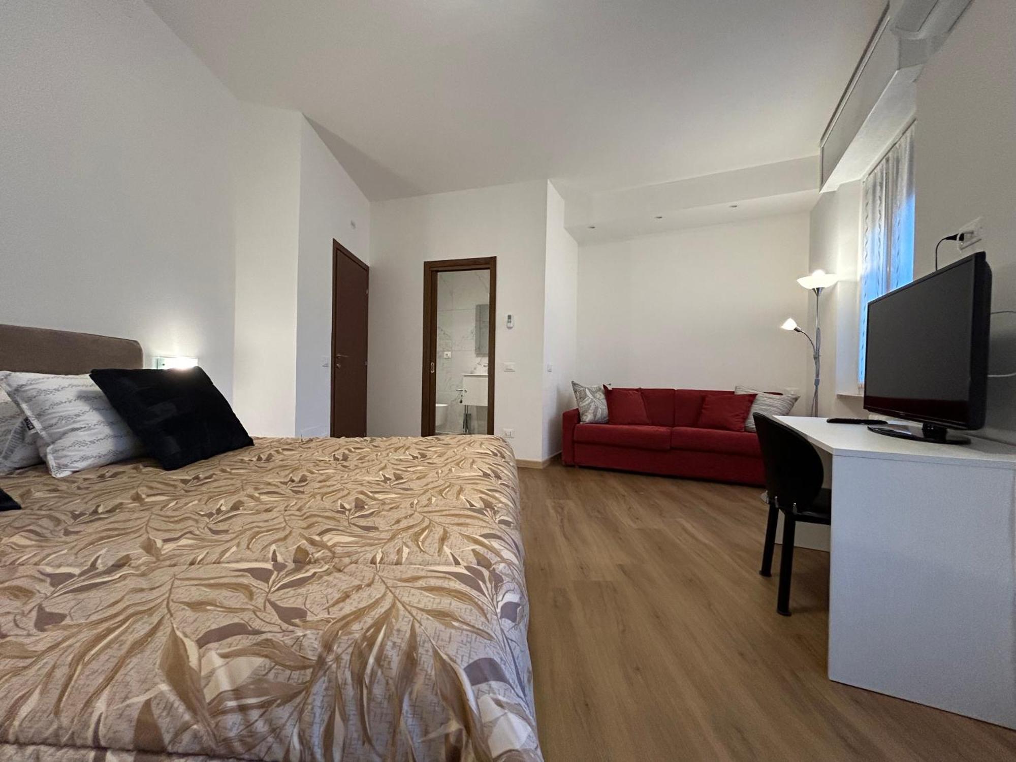 Valverde Apartment And Rooms Верона Экстерьер фото